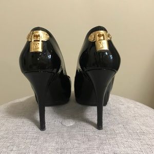 Authentic LOUIS VUITTON Locket Heels
